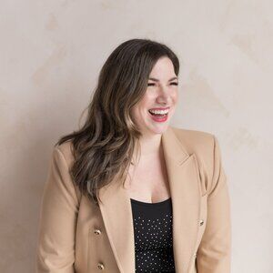 Meet your Posher, Alexandra